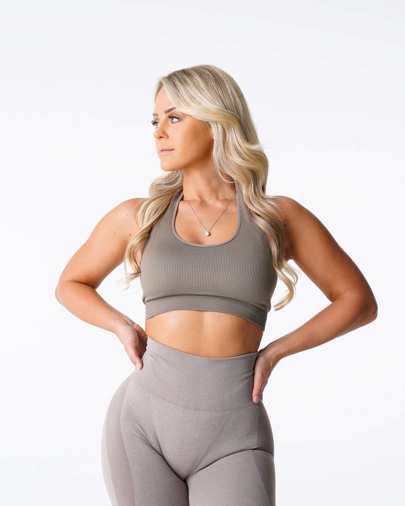 NVGTN Limitless Žebrovaný Seamless Halter Bra Taupe | FBSPT1637