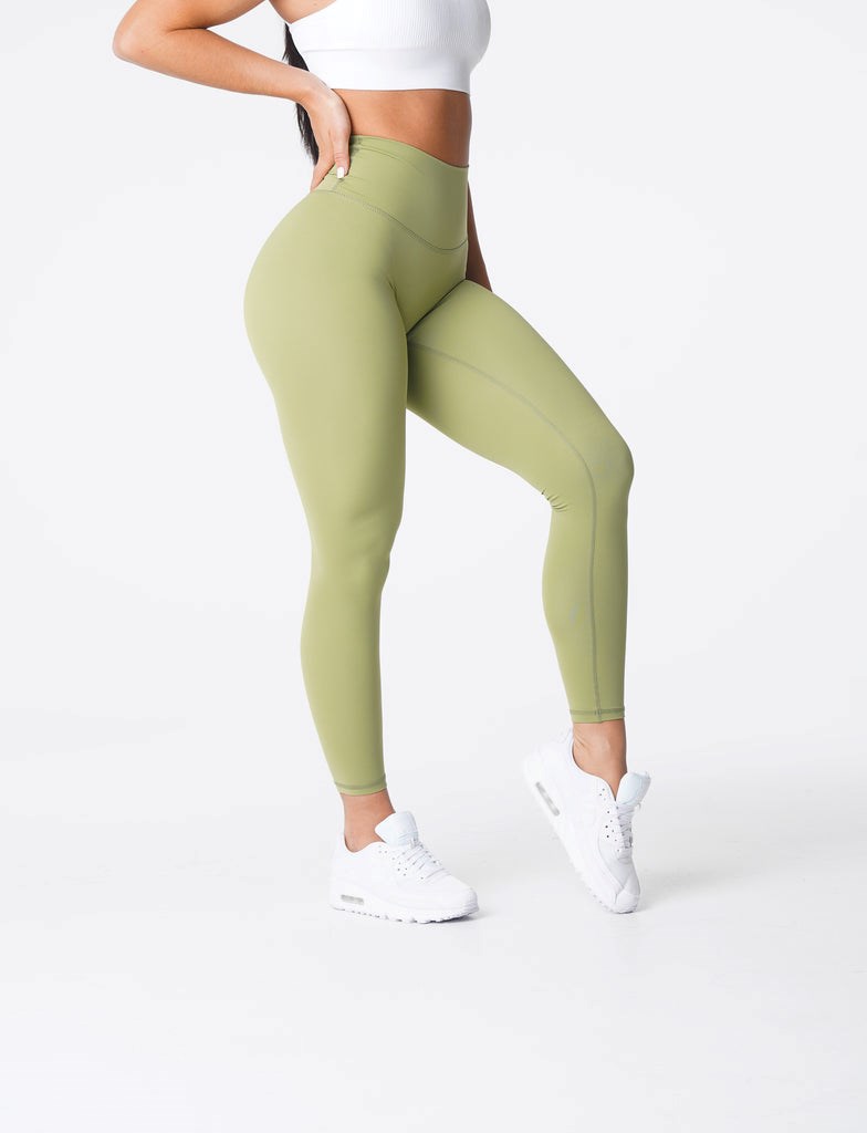 NVGTN Signature 2.0 Leggings Olivy Zelené | ILJRF1347