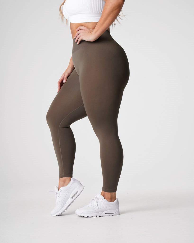 NVGTN Solid Seamless Leggings Olivy Zelené | NVCEY8067